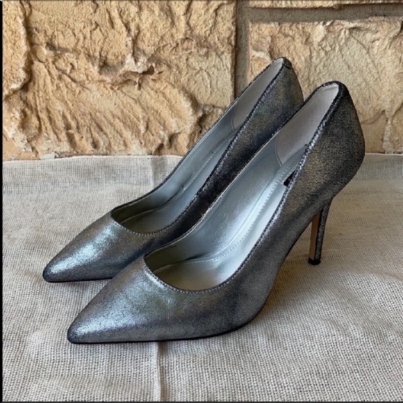 Silver Metallic & Black White House Black Market
Size 6 Casual Party Night - Picture 6 of 14